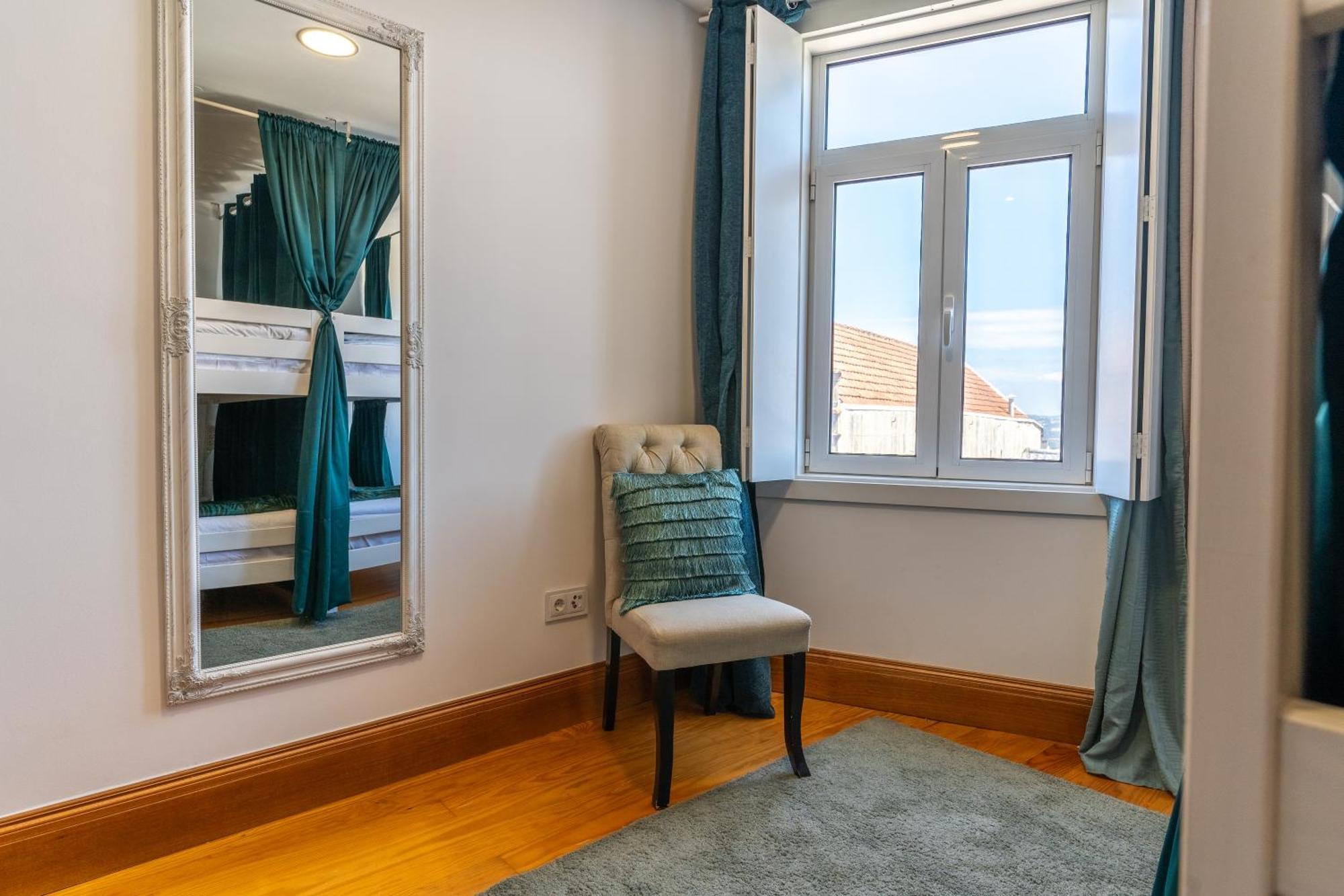 Cozy Nest Hostel Porto Eksteriør bilde