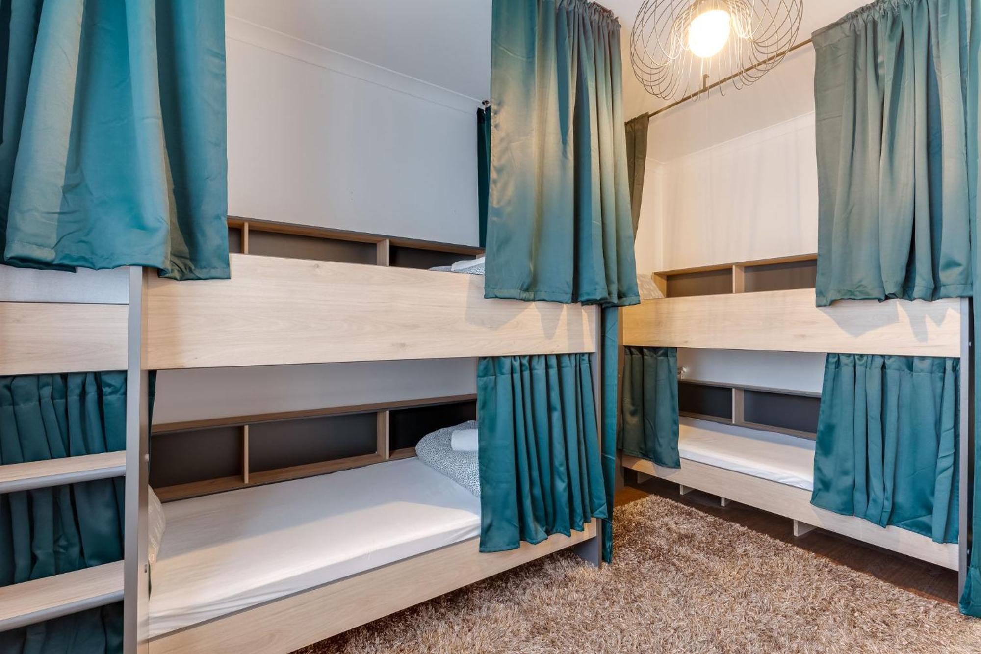 Cozy Nest Hostel Porto Eksteriør bilde