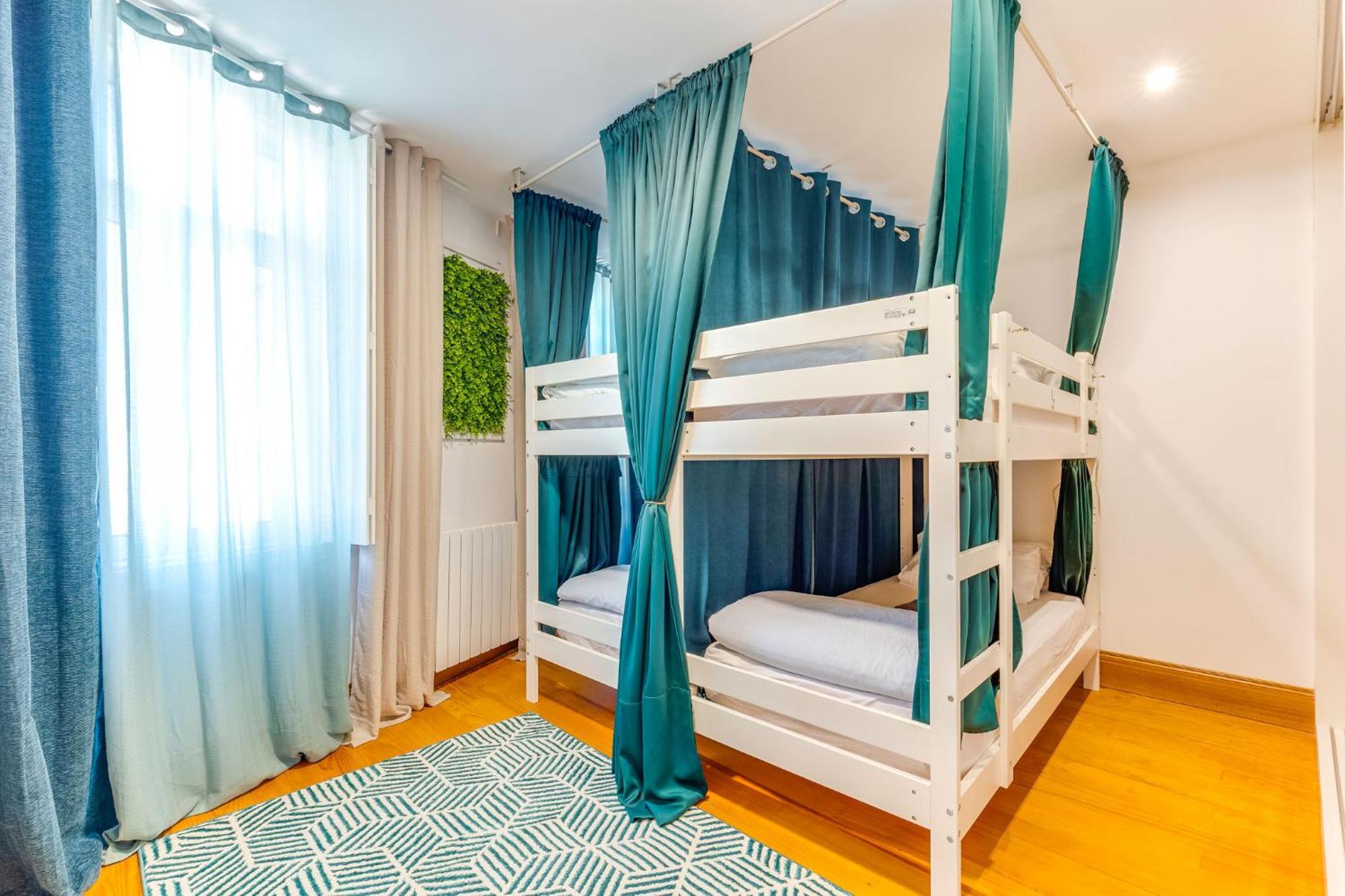Cozy Nest Hostel Porto Eksteriør bilde