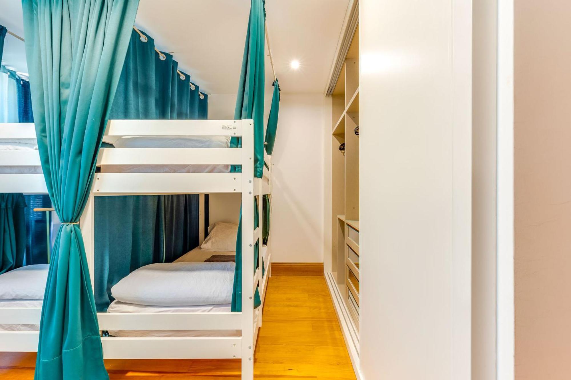 Cozy Nest Hostel Porto Eksteriør bilde