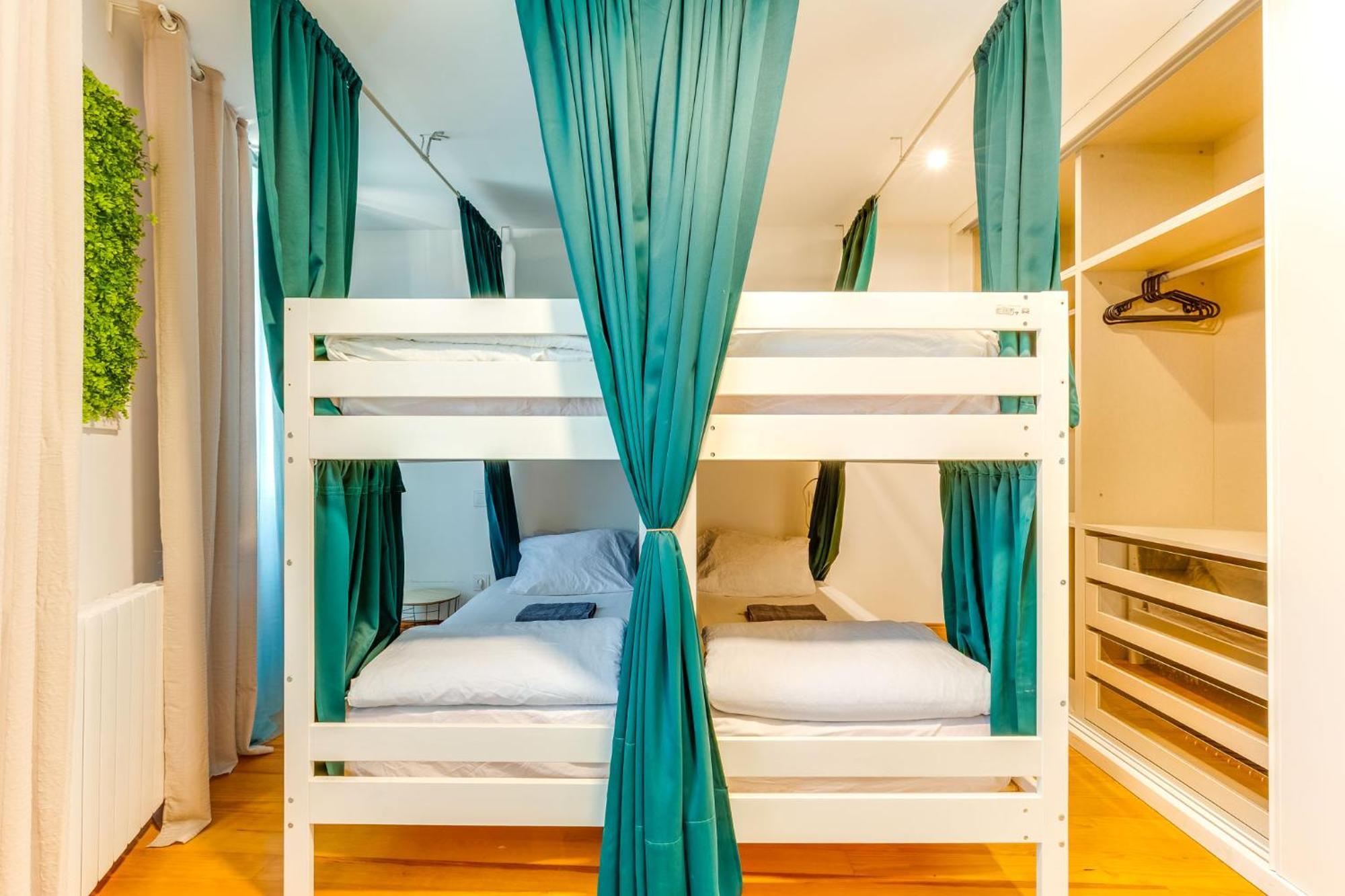 Cozy Nest Hostel Porto Eksteriør bilde
